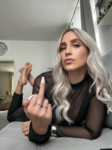 Foto desnuda filtrada de OnlyFans de Feet Tempel Of Lady Skully 