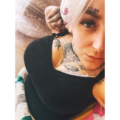 Foto desnuda filtrada de OnlyFans de Ladyblood