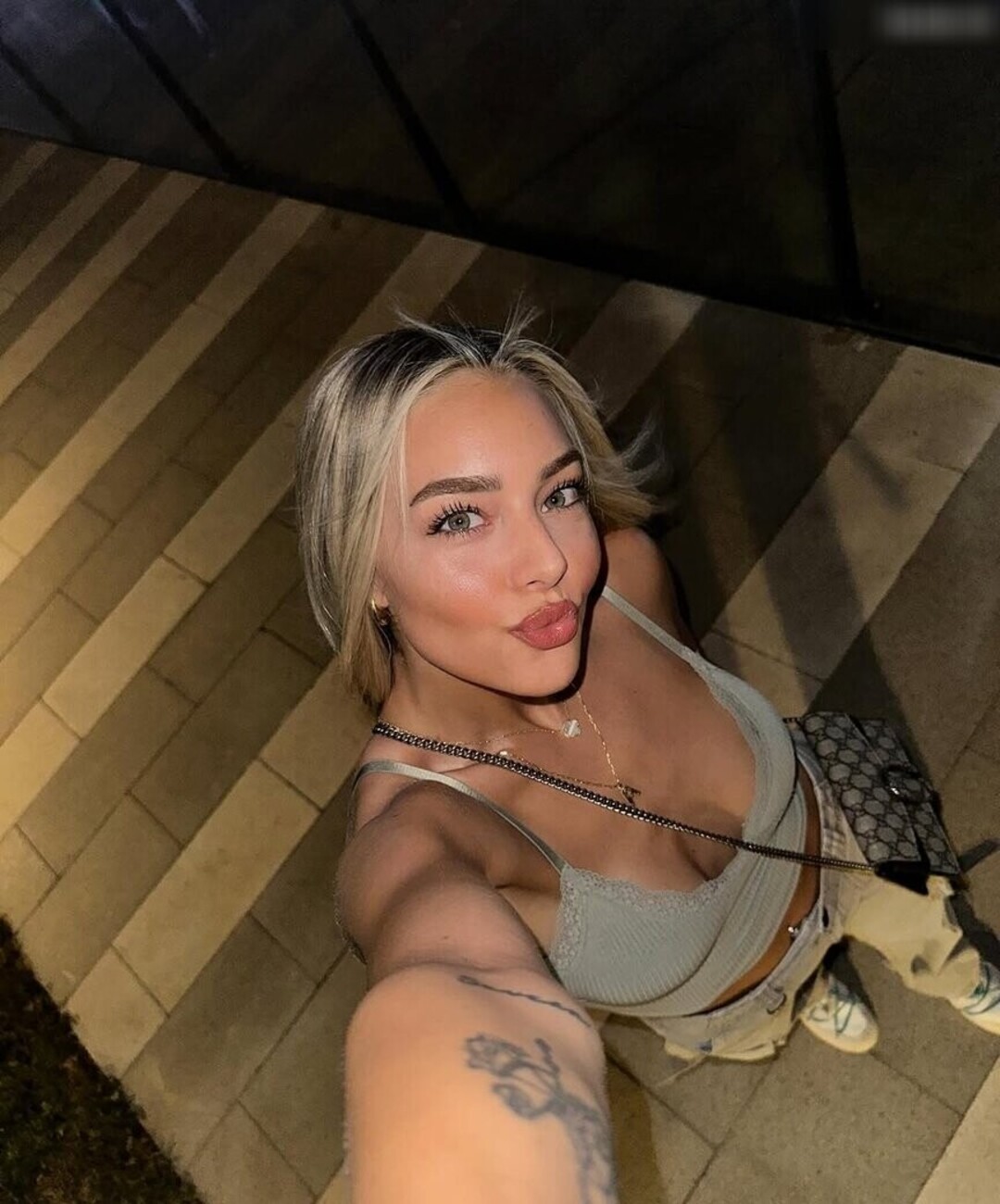 Foto desnuda filtrada de OnlyFans de Prominent #1857