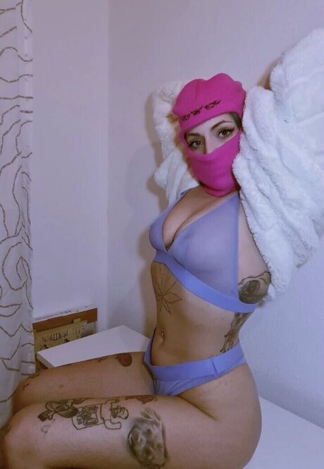 Roxy_Wayne