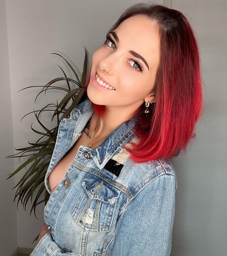 Foto desnuda filtrada de OnlyFans de Nina Devil