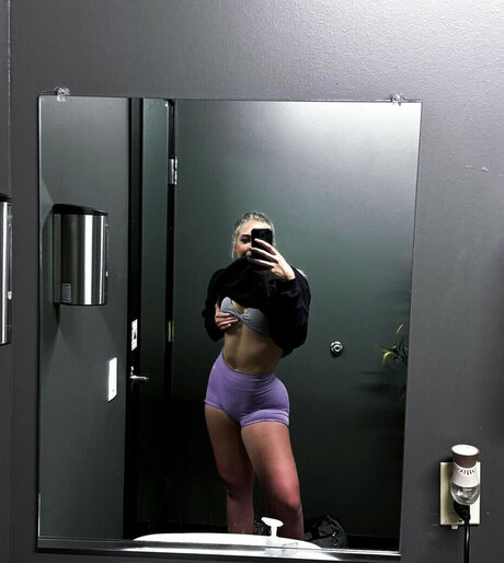 Foto desnuda filtrada de OnlyFans de Alexreuter