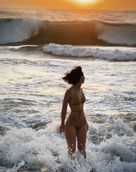 Lizzie Whistle