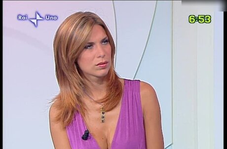 Veronica Maya