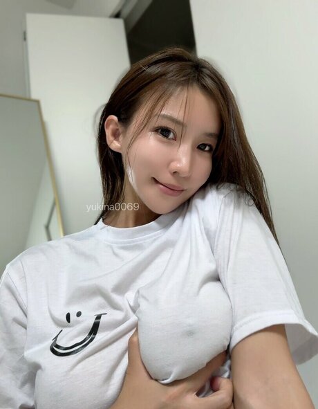 Foto desnuda filtrada de OnlyFans de Yukina0069