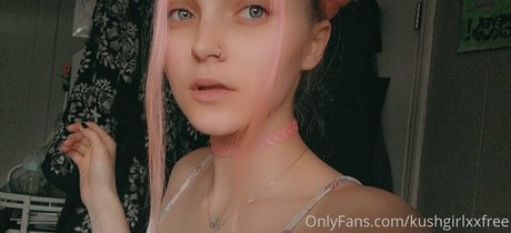 Foto desnuda filtrada de OnlyFans de Kushgirlxxfree
