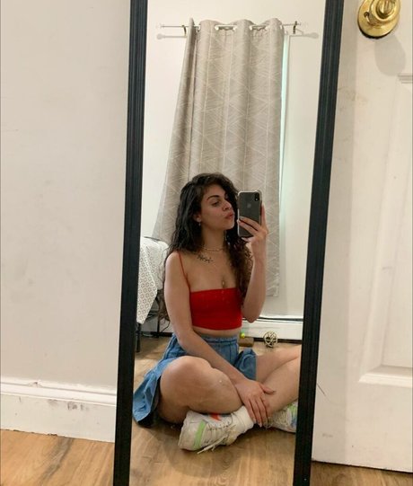 Foto desnuda filtrada de OnlyFans de Carolinanitnelav