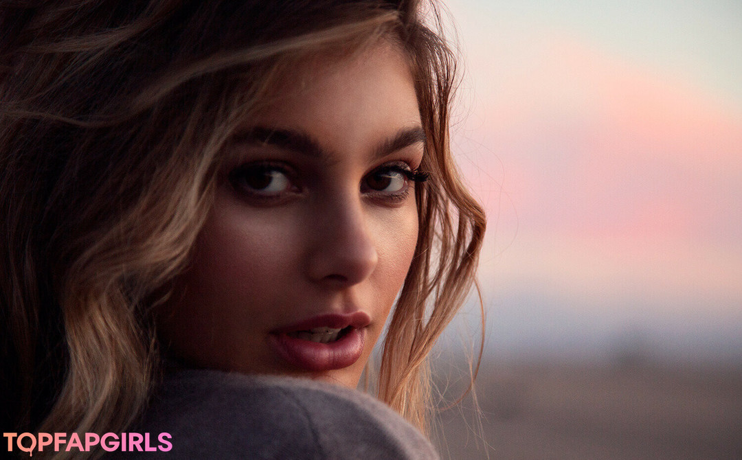 Foto desnuda filtrada de OnlyFans de Camila Morrone #218 Foto desnuda filtrada de OnlyFans de Camila Morrone #218