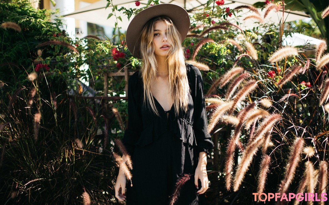 Foto desnuda filtrada de OnlyFans de Camila Morrone #343 Foto desnuda filtrada de OnlyFans de Camila Morrone #343