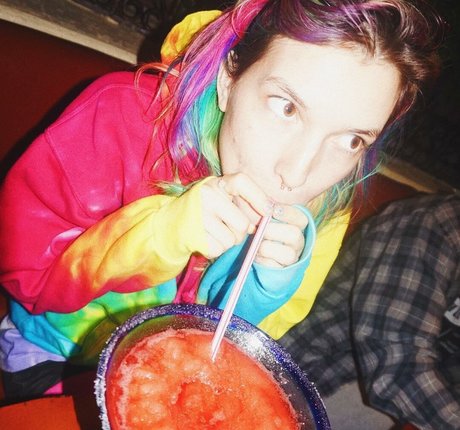 Dani Thorne