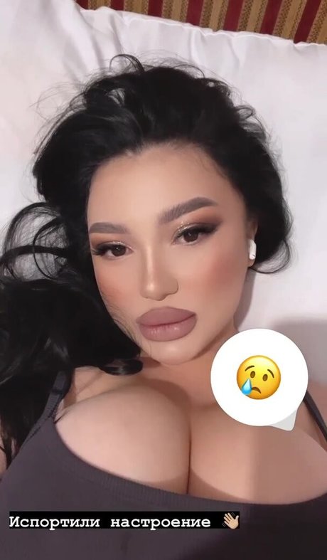 Foto desnuda filtrada de OnlyFans de Zhansaya Dakarimova