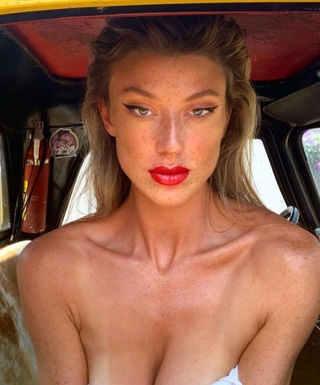 Foto desnuda filtrada de OnlyFans de Amanda Tutschek