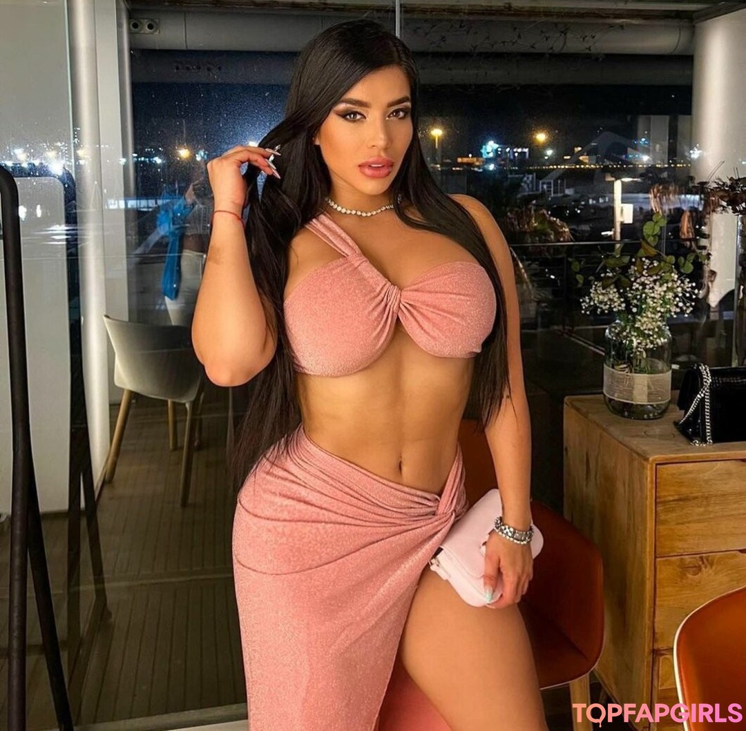 Foto desnuda filtrada de OnlyFans de Sara Retali #46 Foto desnuda filtrada de OnlyFans de Sara Retali #46
