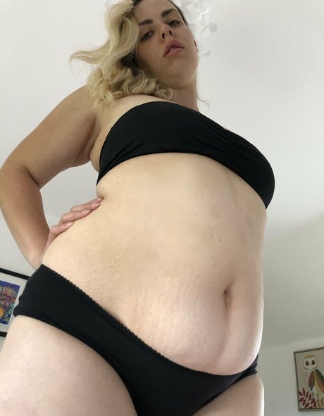 Foto desnuda filtrada de OnlyFans de Eatee