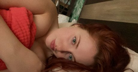 Thatoneredhead0153
