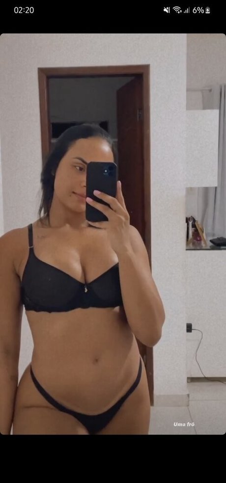 Foto desnuda filtrada de OnlyFans de Tais Iscariotes