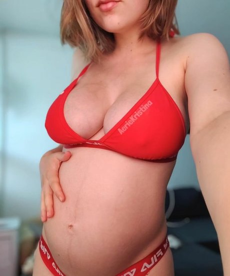 Foto desnuda filtrada de OnlyFans de Kristina