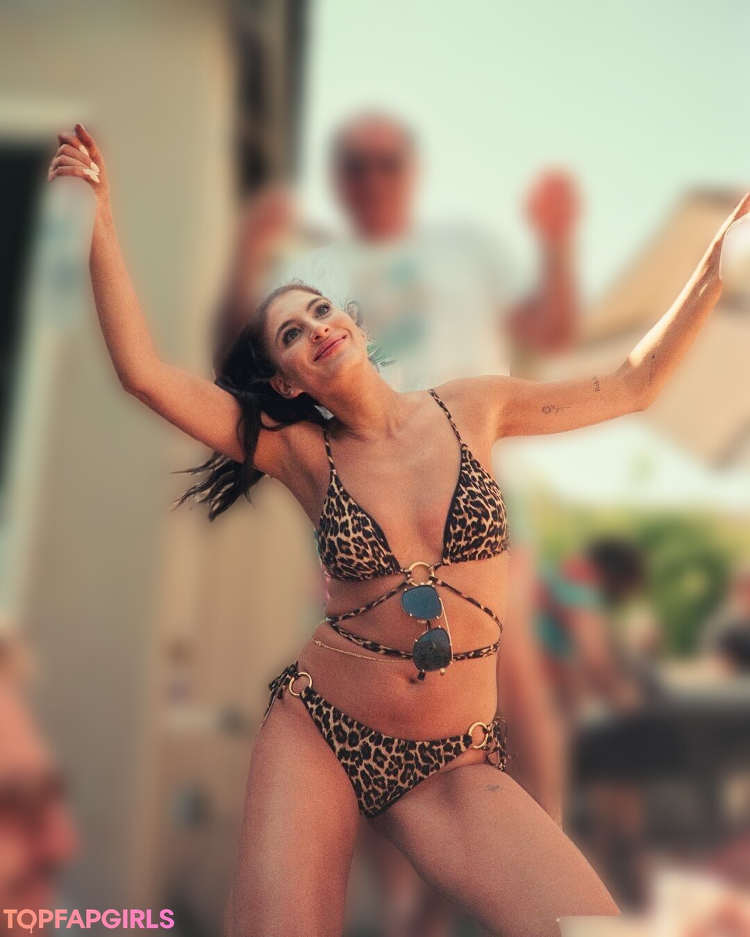 Foto desnuda filtrada de OnlyFans de Ariana Basseri #120 Foto desnuda filtrada de OnlyFans de Ariana Basseri #120