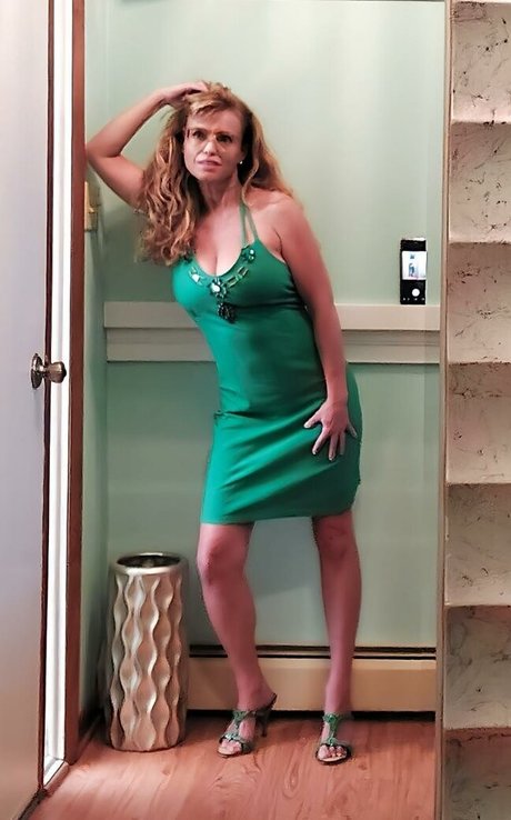 Foto desnuda filtrada de OnlyFans de Lanarn