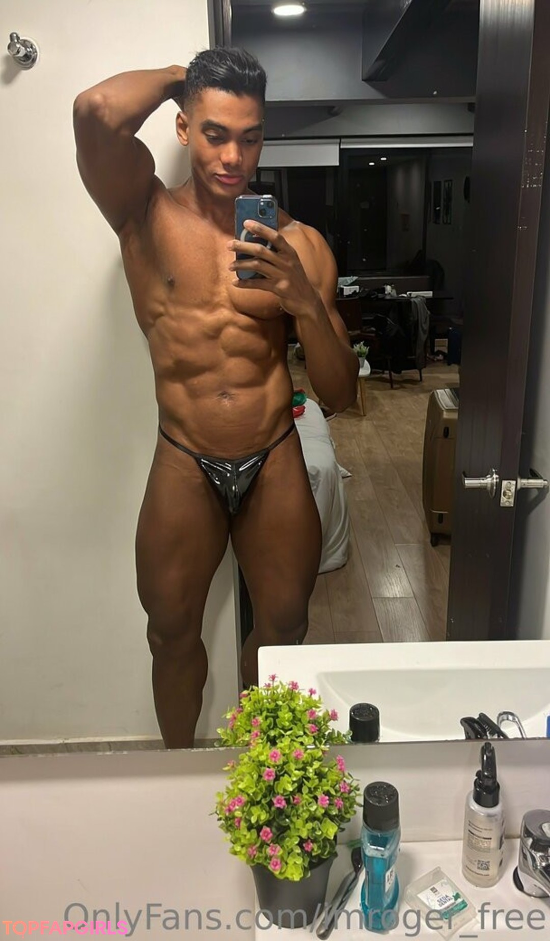 Foto desnuda filtrada de OnlyFans de Imrogerfree #42 Foto desnuda filtrada de OnlyFans de Imrogerfree #42