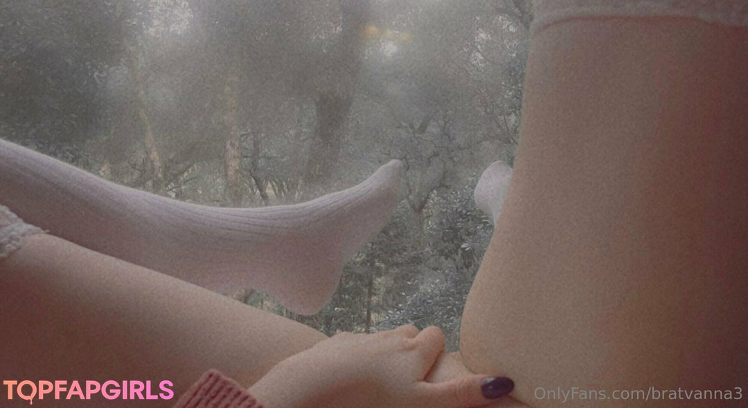 Foto desnuda filtrada de OnlyFans de Bratvanna3 #26 Foto desnuda filtrada de OnlyFans de Bratvanna3 #26