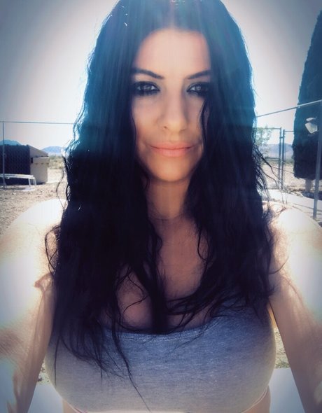 Tarynthomas