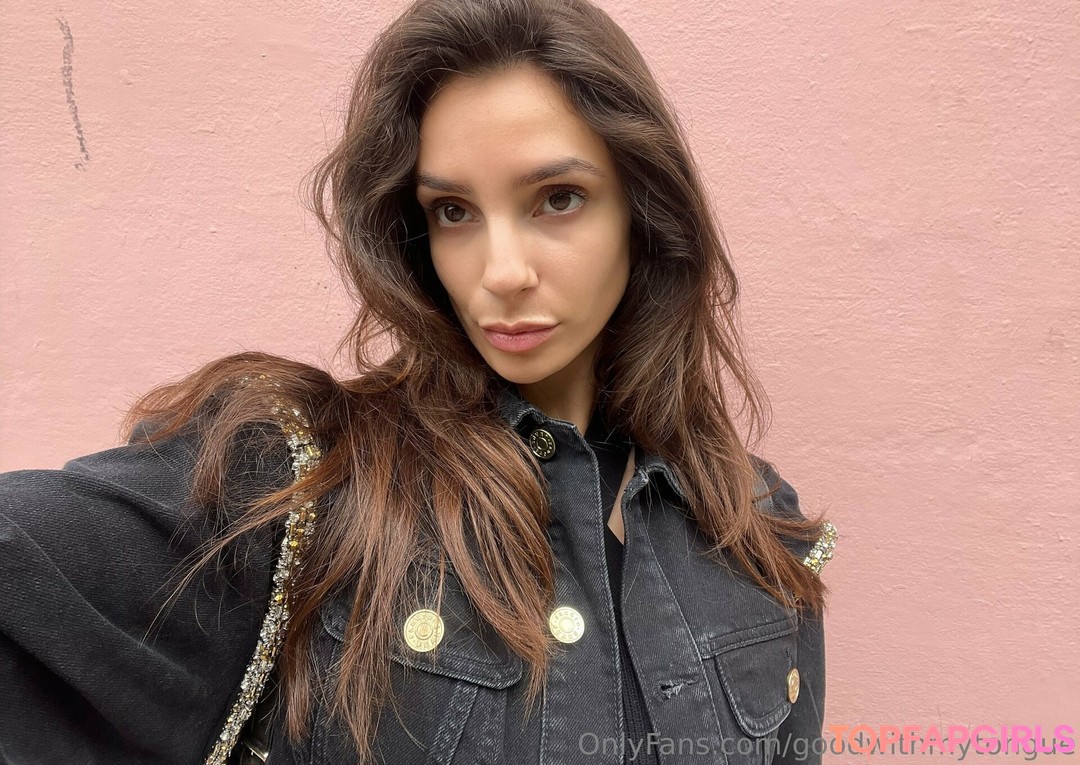 Foto desnuda filtrada de OnlyFans de Goodwithmytongue #138 Foto desnuda filtrada de OnlyFans de Goodwithmytongue #138