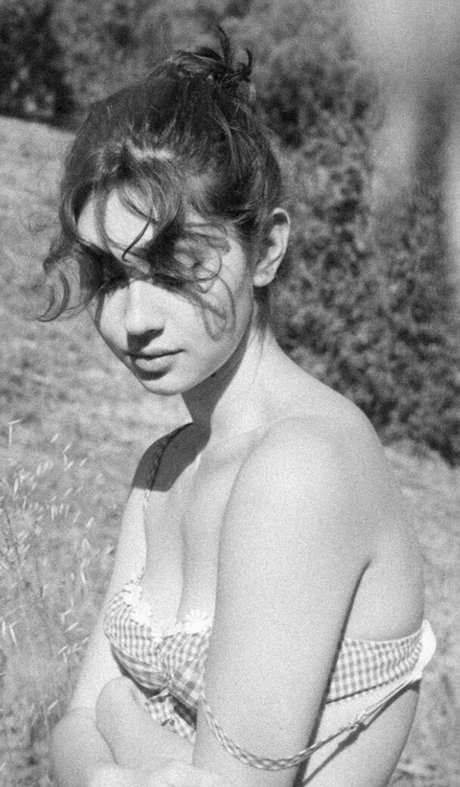 Foto desnuda filtrada de OnlyFans de Caterpillareyebrow