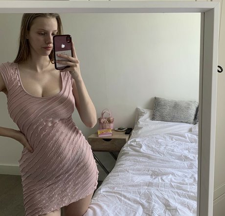 Foto desnuda filtrada de OnlyFans de Eliza Goldsmith