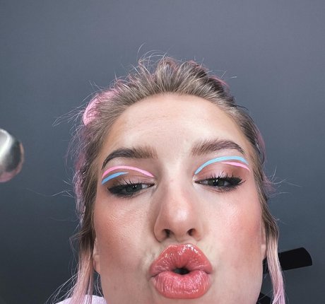 Foto desnuda filtrada de OnlyFans de Courtney Miller