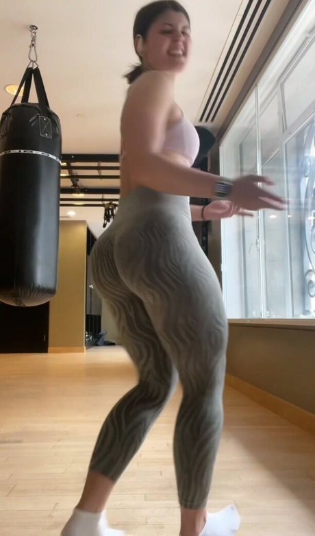 Foto desnuda filtrada de OnlyFans de Livefitelle