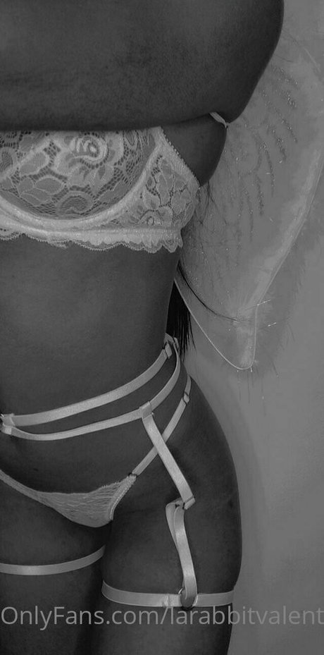 Foto desnuda filtrada de OnlyFans de Larabbitvalentinaof