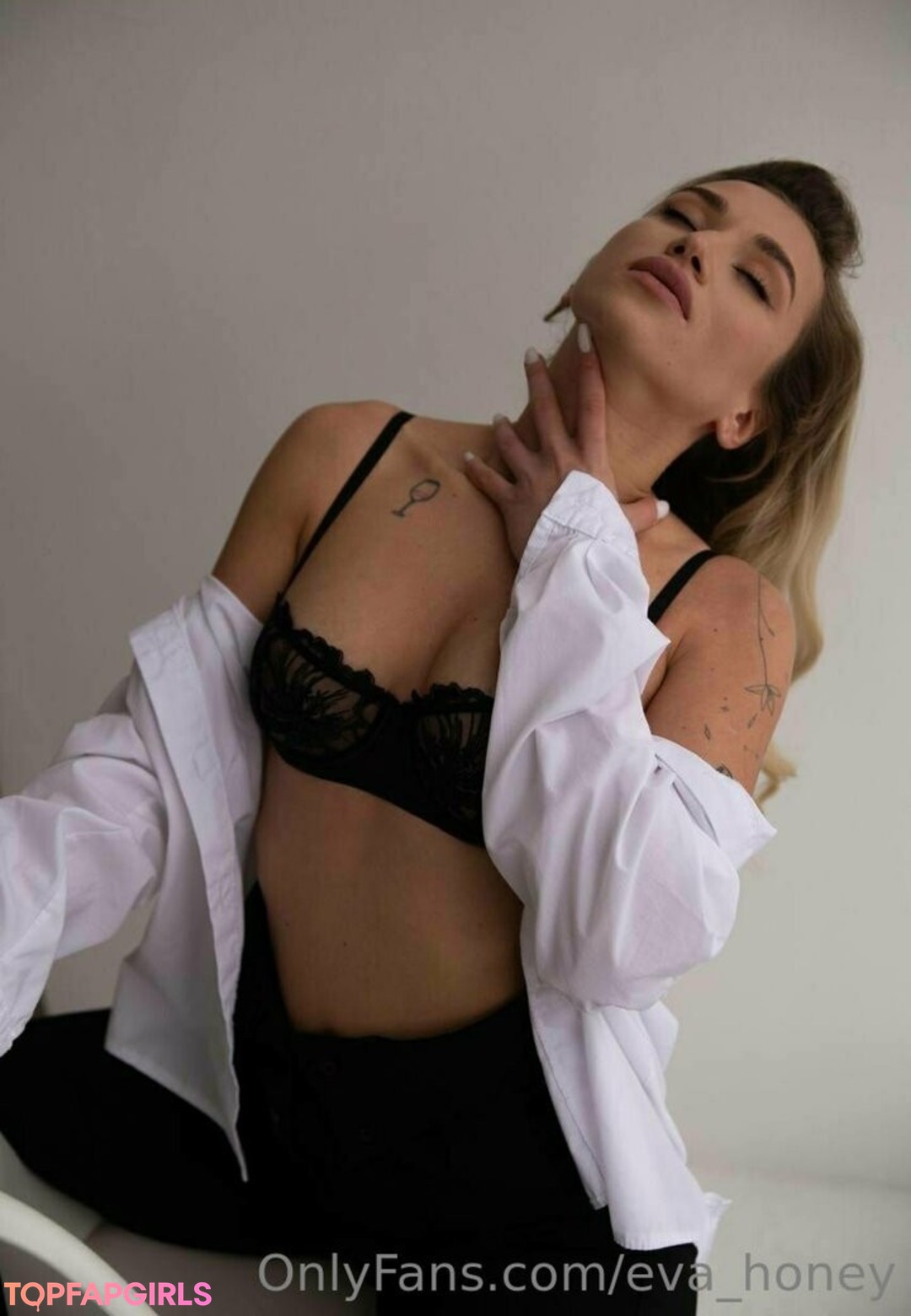 Foto desnuda filtrada de OnlyFans de Bloodylady #21 Foto desnuda filtrada de OnlyFans de Bloodylady #21