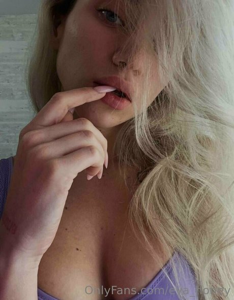 Foto desnuda filtrada de OnlyFans de Bloodylady