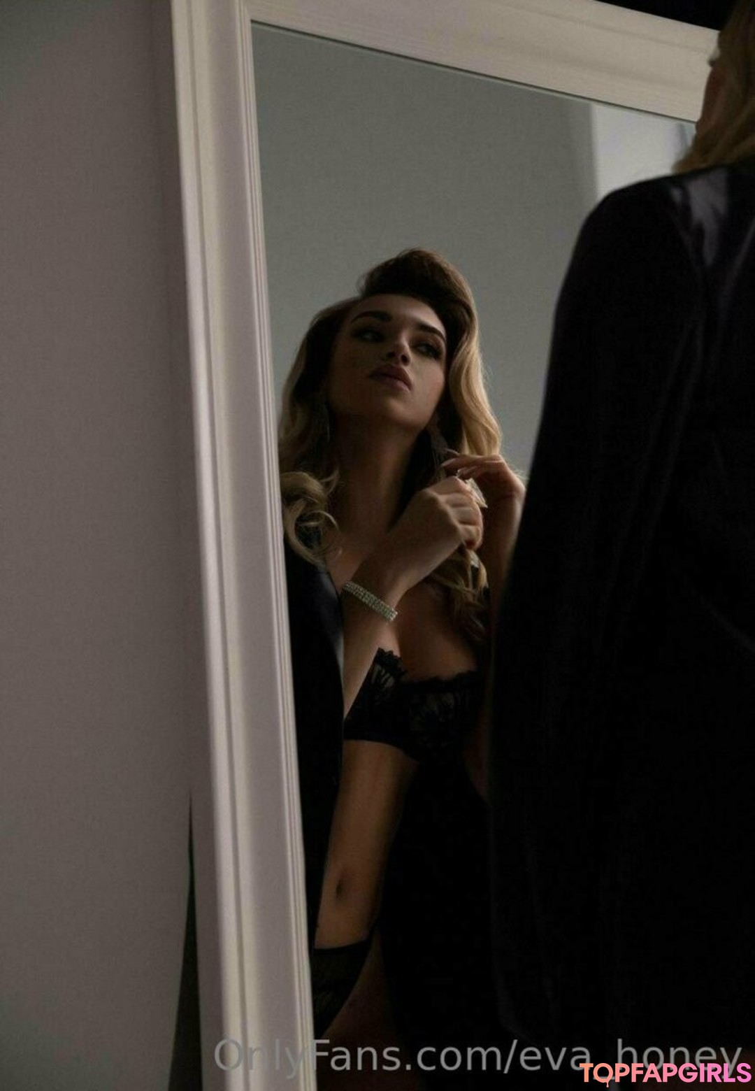 Foto desnuda filtrada de OnlyFans de Bloodylady #33 Foto desnuda filtrada de OnlyFans de Bloodylady #33