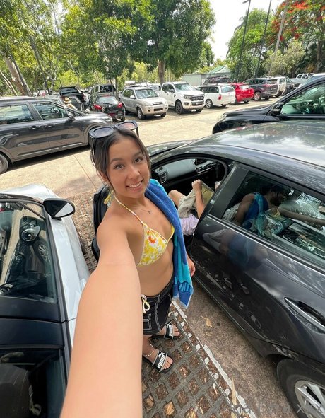 Xena_ezra