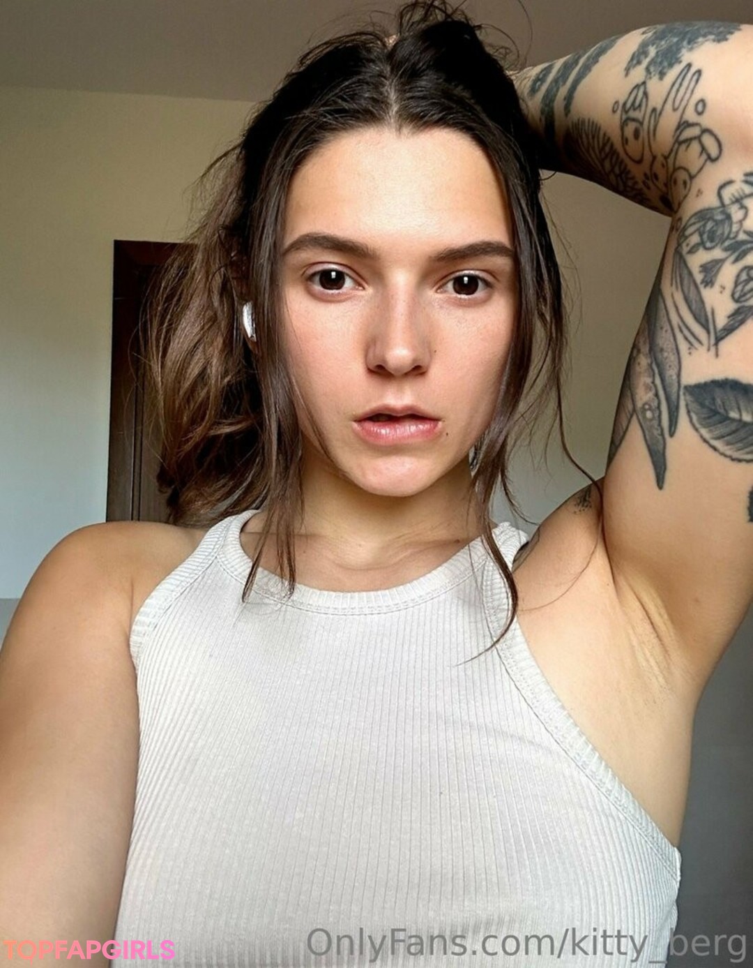 Foto desnuda filtrada de OnlyFans de Kitty Berg #412 Foto desnuda filtrada de OnlyFans de Kitty Berg #412