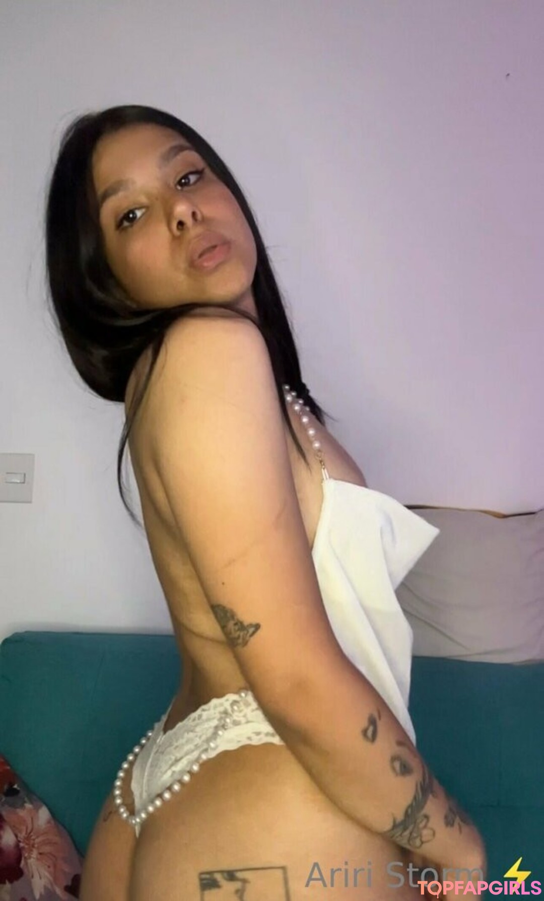 Foto desnuda filtrada de OnlyFans de Ariristorm #87 Foto desnuda filtrada de OnlyFans de Ariristorm #87