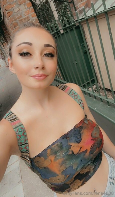 Renee808
