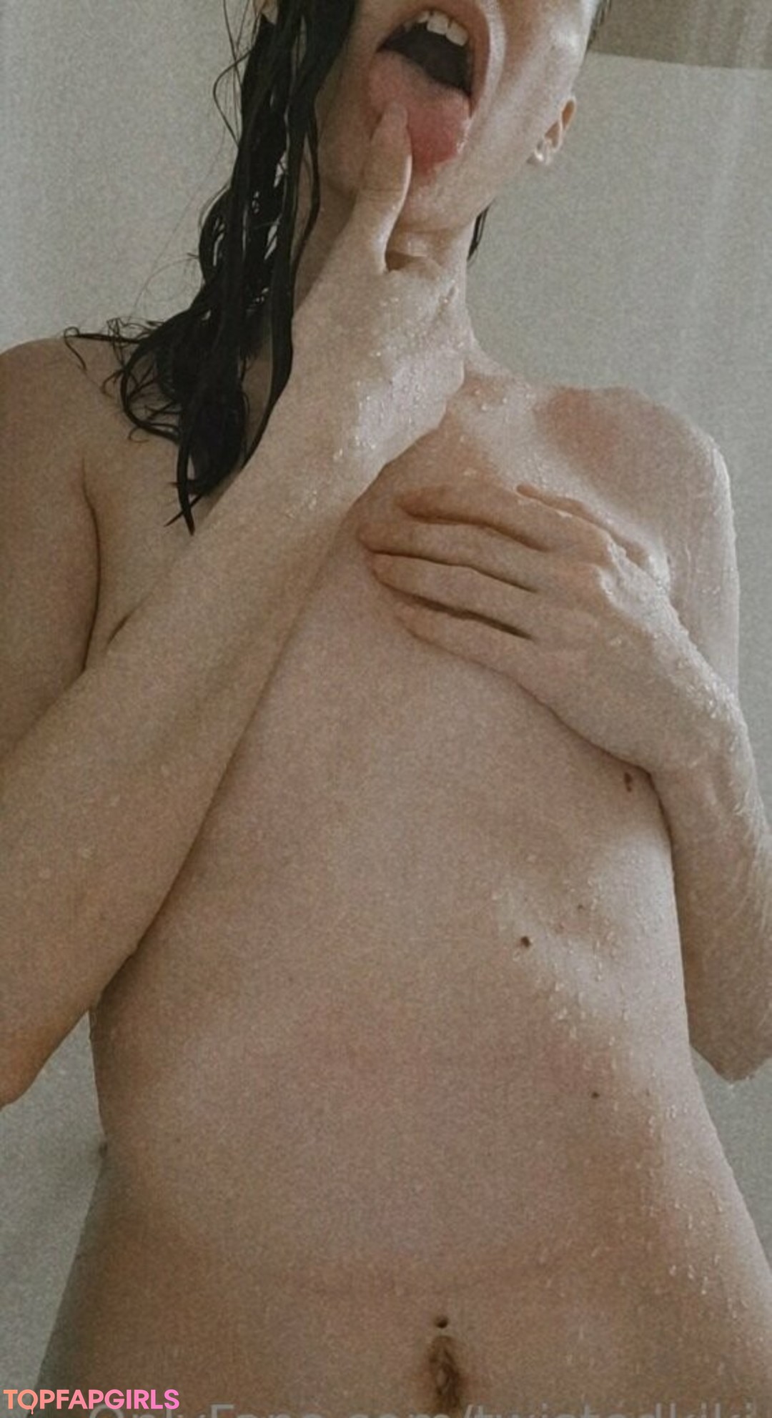 Foto desnuda filtrada de OnlyFans de Twistedkiki #67 Foto desnuda filtrada de OnlyFans de Twistedkiki #67
