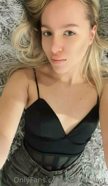 Eveline_hot