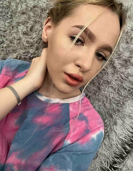 Eveline_hot