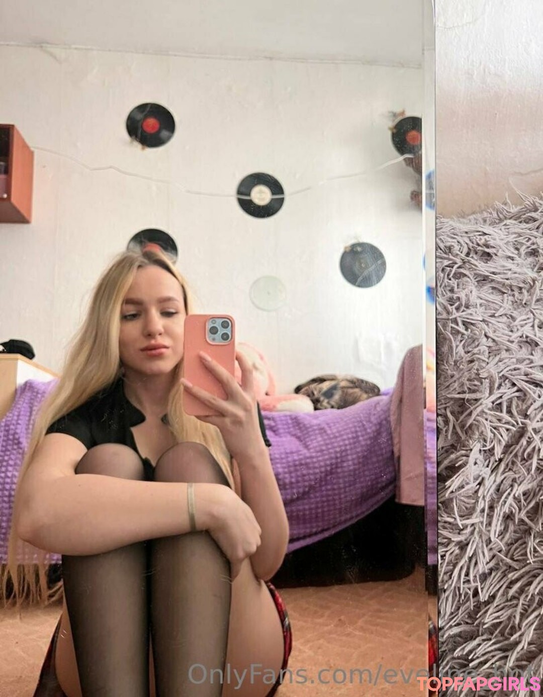 Foto desnuda filtrada de OnlyFans de Evelinehot #69 Foto desnuda filtrada de OnlyFans de Evelinehot #69