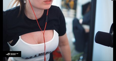 Foto desnuda filtrada de OnlyFans de Proxyfox