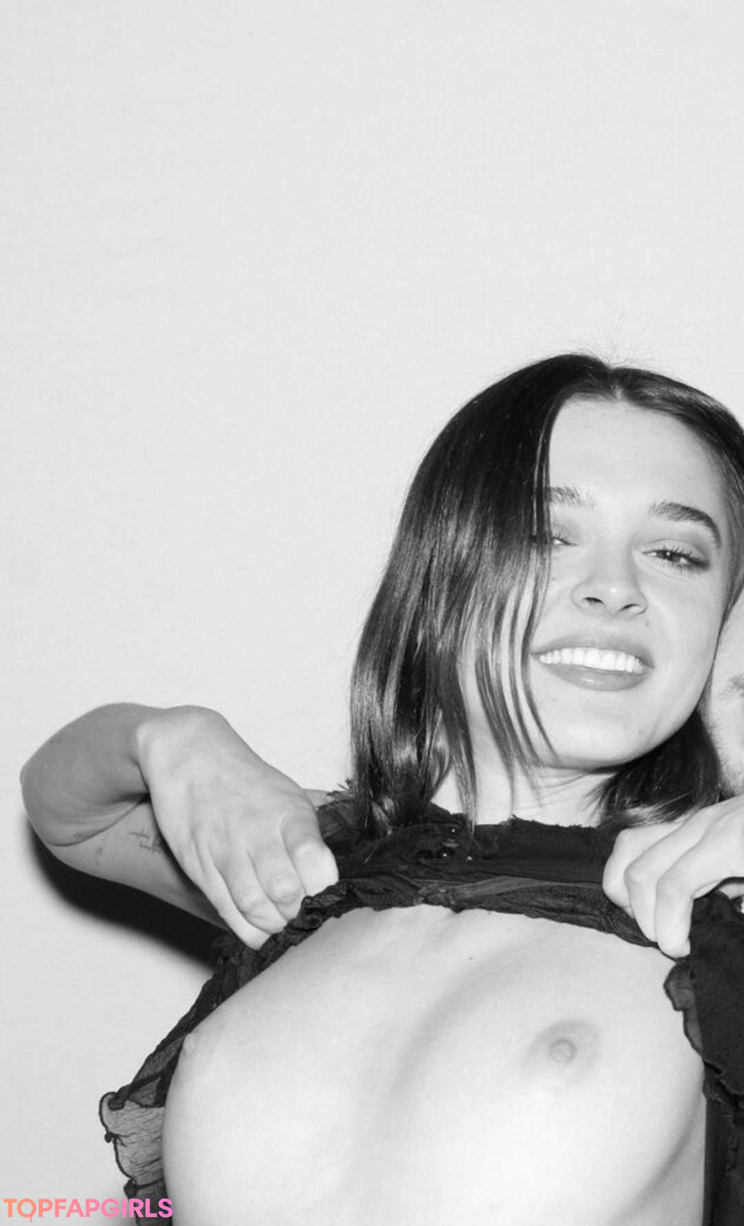 Foto desnuda filtrada de OnlyFans de Charlotte Lawrence #246 Foto desnuda filtrada de OnlyFans de Charlotte Lawrence #246