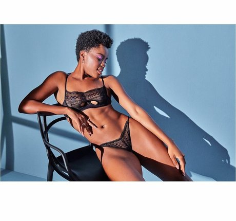 Foto desnuda filtrada de OnlyFans de Barbarabuer