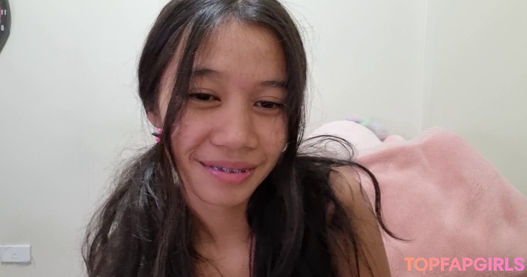 Foto desnuda filtrada de OnlyFans de Creamberryfairy #66 Foto desnuda filtrada de OnlyFans de Creamberryfairy #66