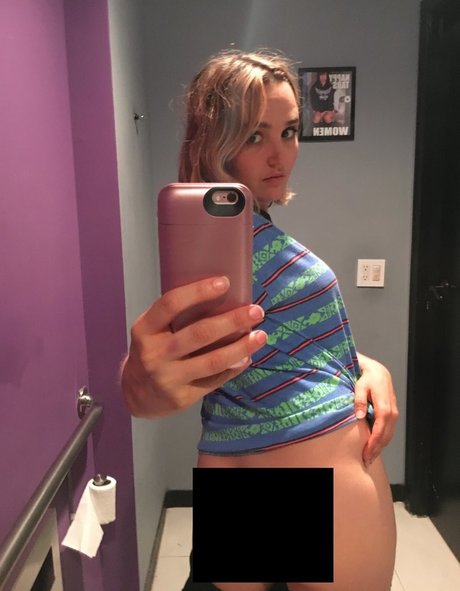Foto desnuda filtrada de OnlyFans de Chloe Fineman