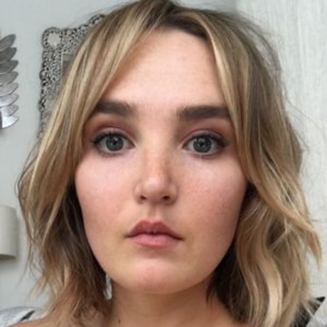 Chloe Fineman