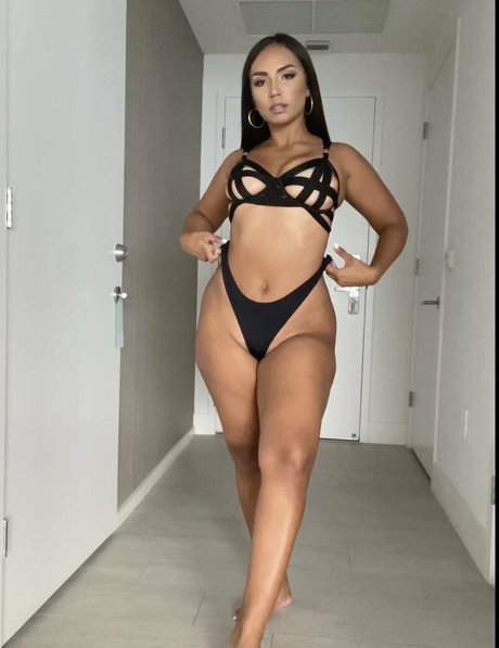 Foto desnuda filtrada de OnlyFans de Camila Bernal